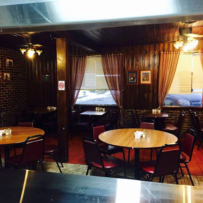 Carlesi's Restaurant And Pizza