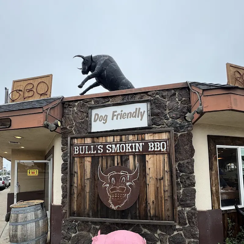 Bull's Smokin' BBQ