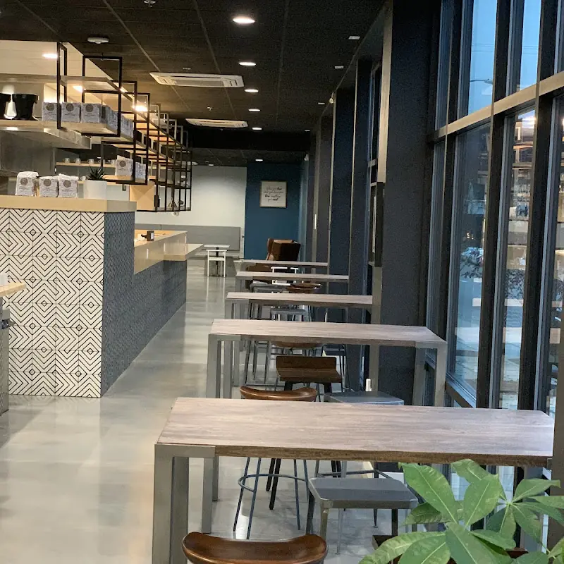 Kaffeine Place - Bar & Restaurant