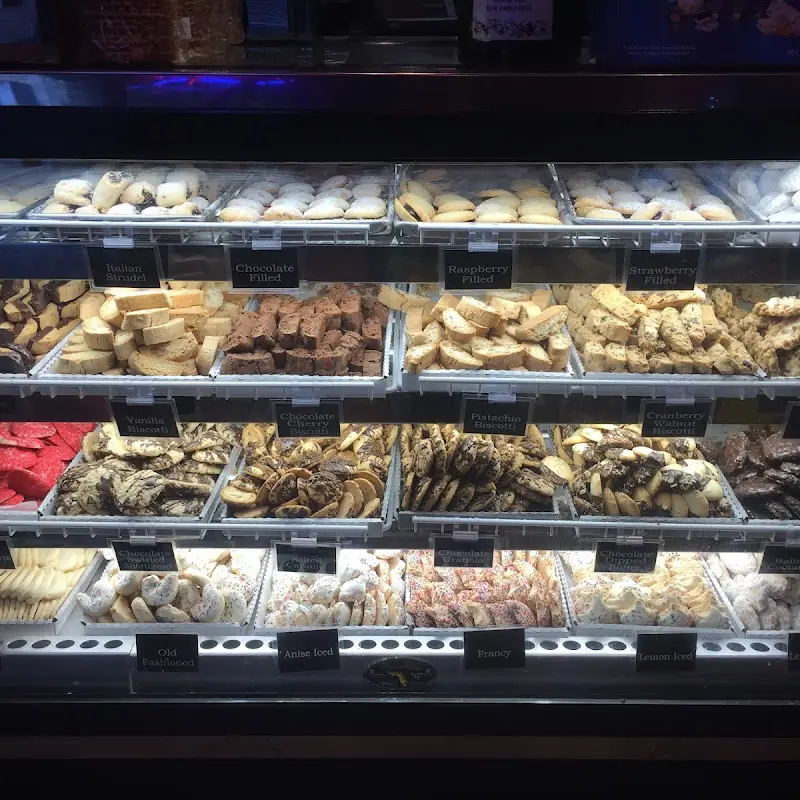 Vaccaro's Italian Pastry Shop, Little Italy