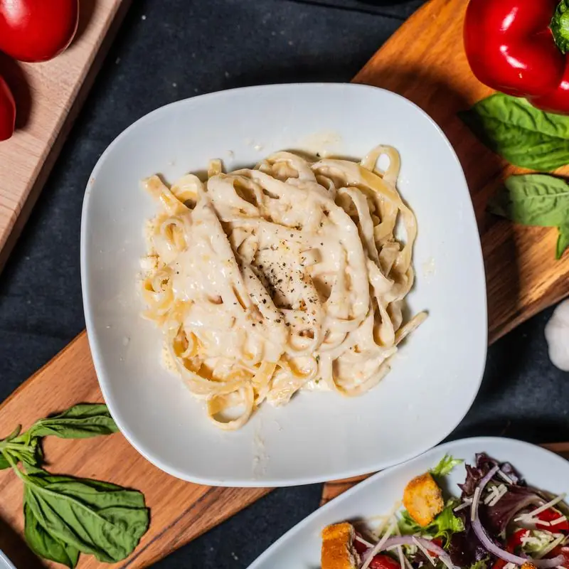 Paparoni's
