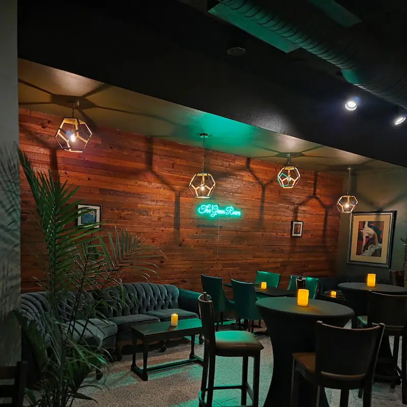 Tinto Y Tapas Restaurant & Latin Jazz Lounge