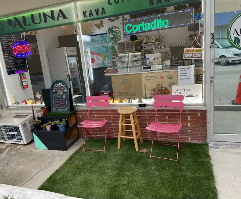 Aluna Coffee, Kava and Market