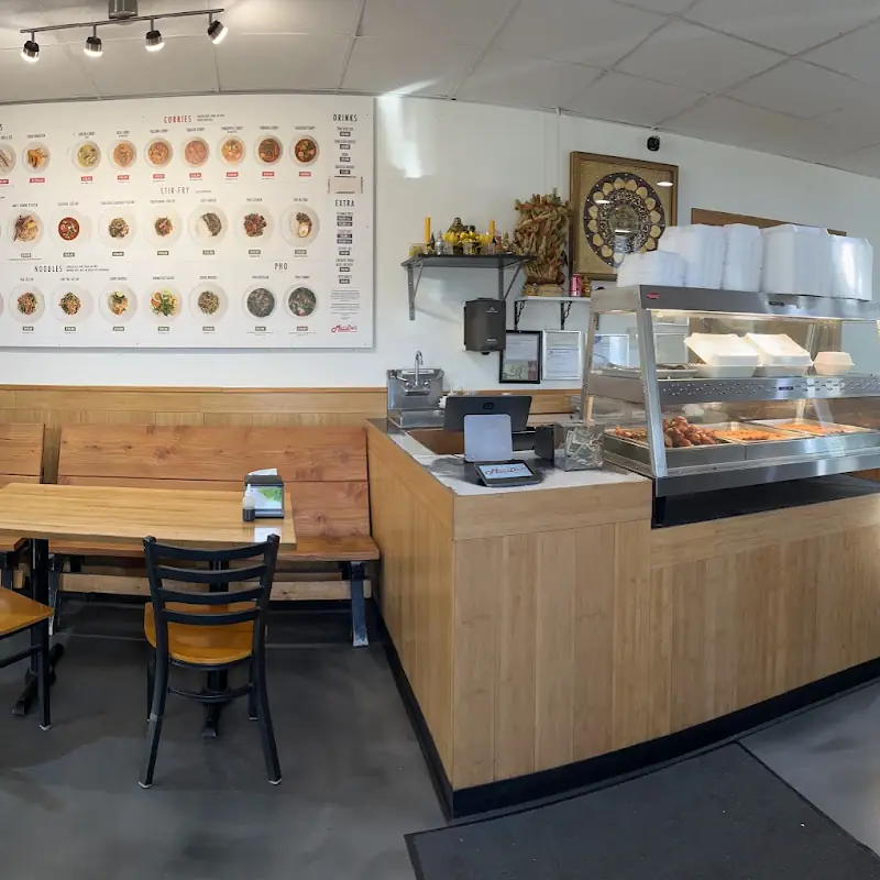 Mai's Deli