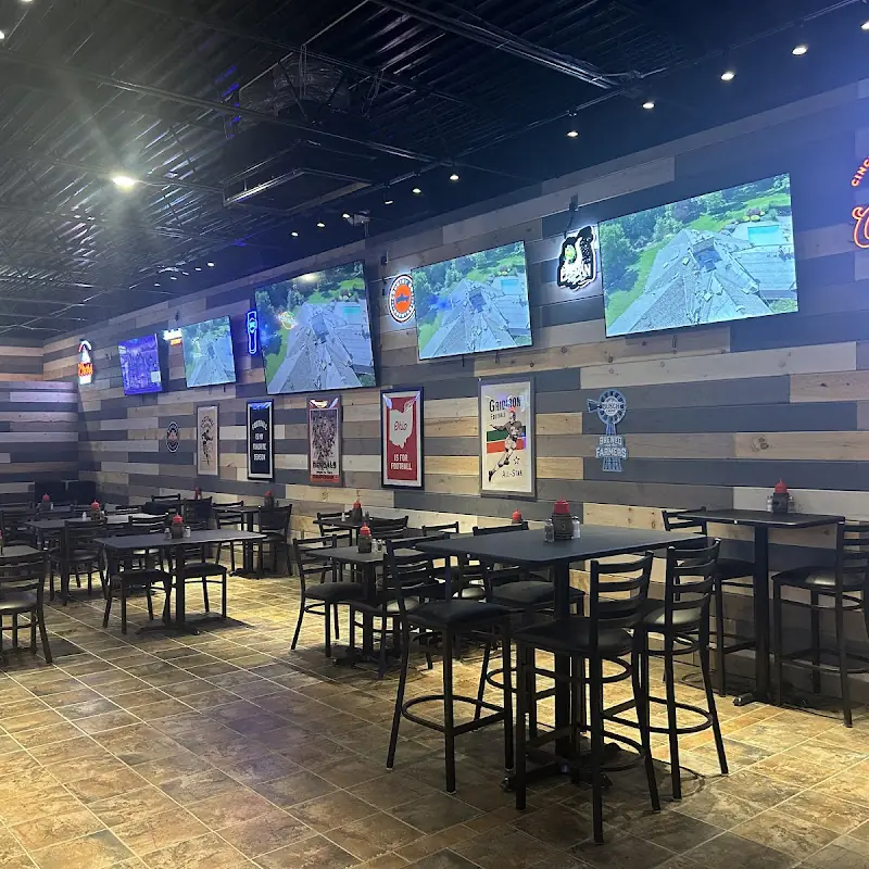 Pigskins Bar and Grill