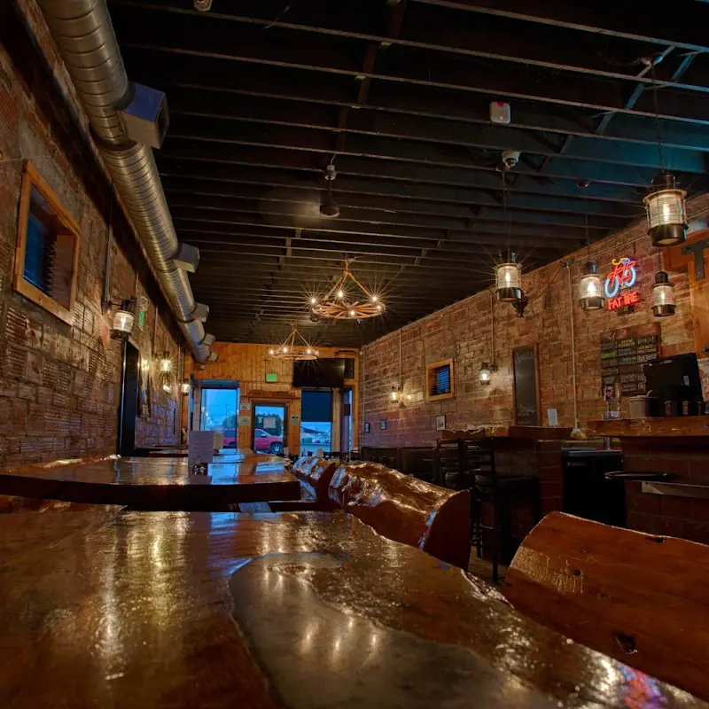 Train Wreck Bar & Grill