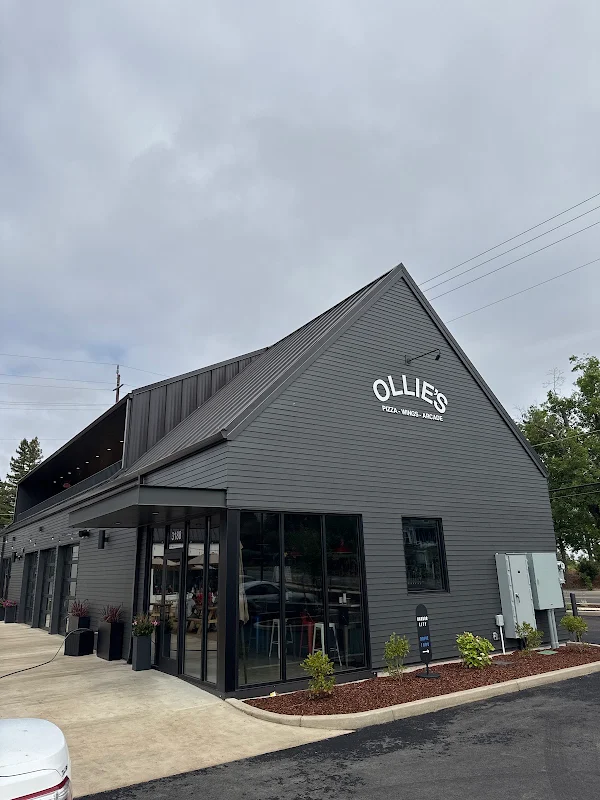 Ollie’s Brooklyn Slices