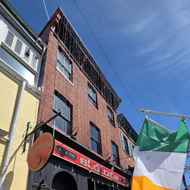 Slainte | Irish Pub & Restaurant