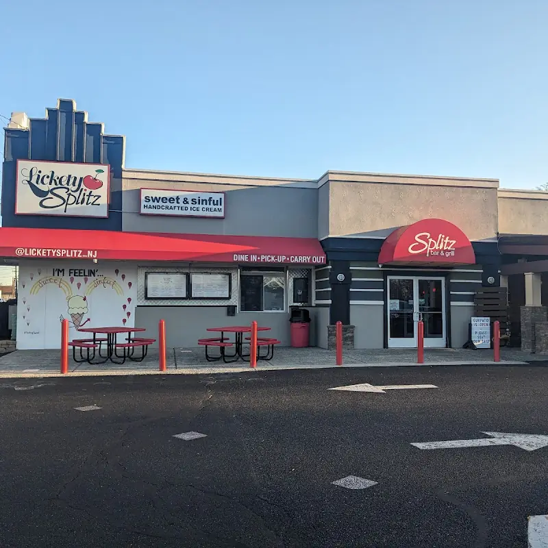 Splitz Bar & Grill