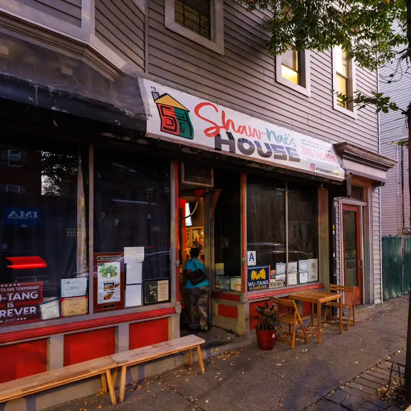 Shaw-nae’s House