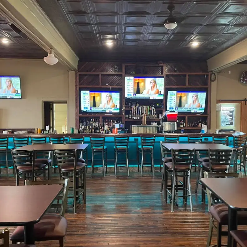 Oliver's Pub