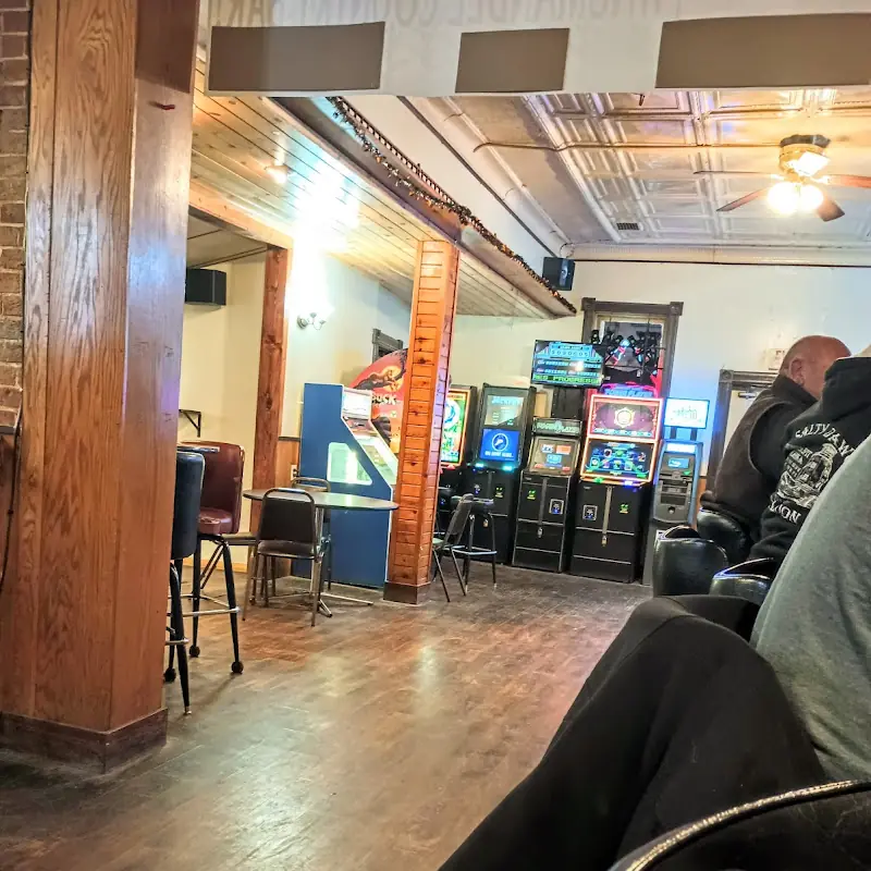 Waumandee Country Bar