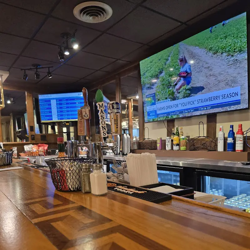 Refueler Pub & Grill