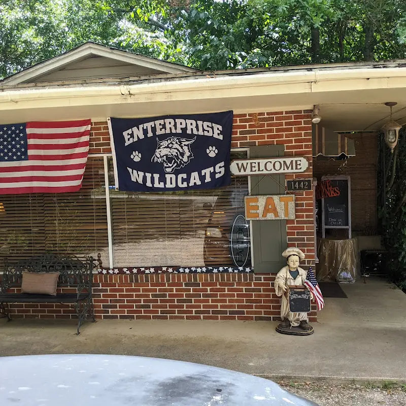 Micks' Dauphin Street Cafe