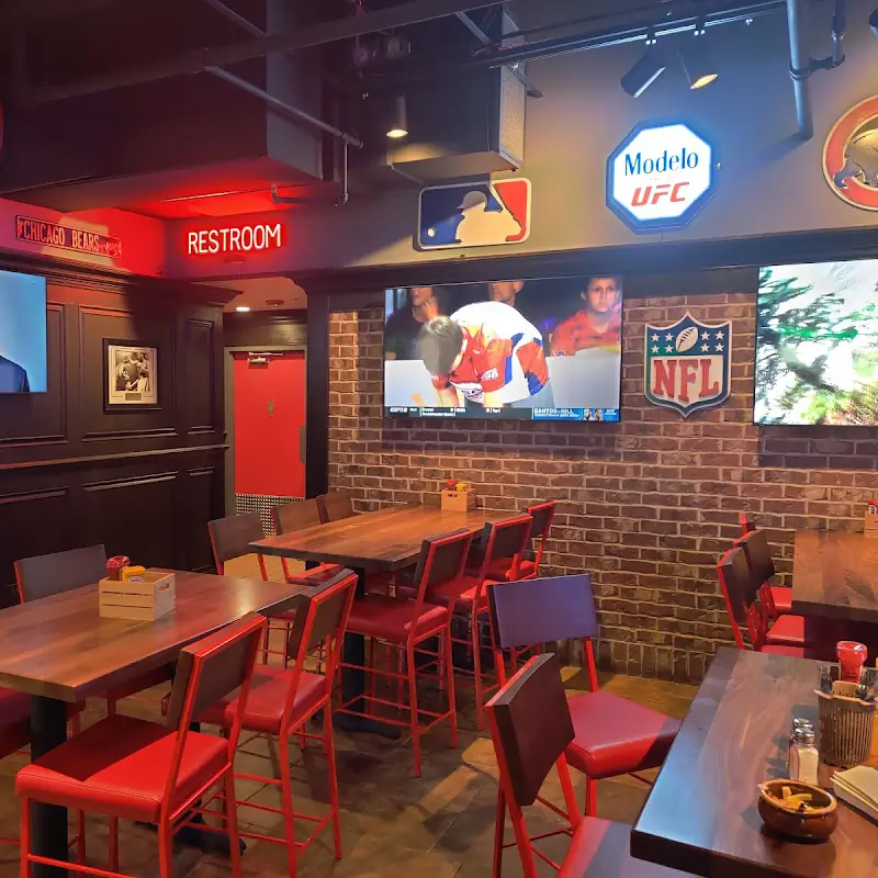 Rookies Sports Bar & Grill (St. Charles)