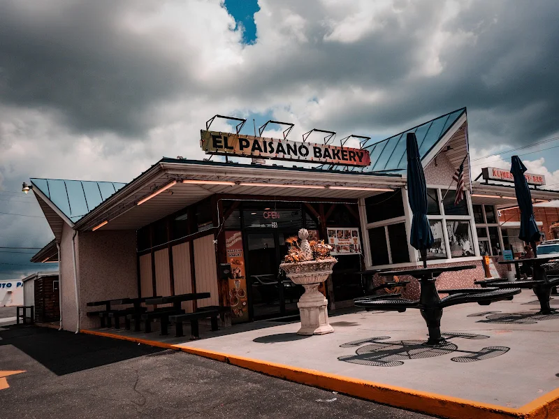 El Paisano Bakery