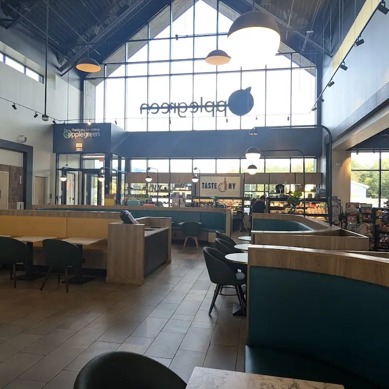 Restaurant At Apple Greens
