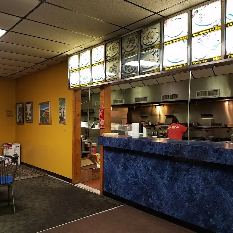 Lucky Dragon Chinese Restaurant