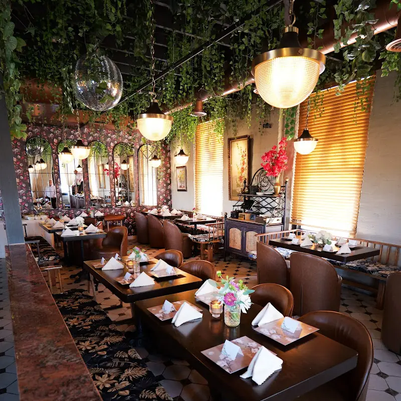 Revolución Restaurant & Bar