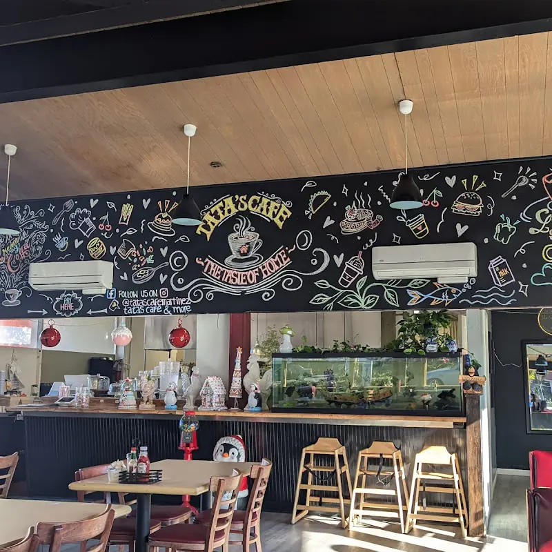 Tata's Café
