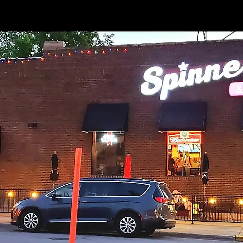 Spinners Bar and Grill