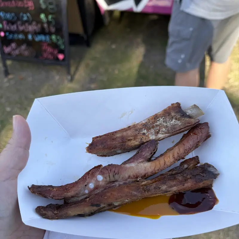Ed's Belly Bustin BBQ