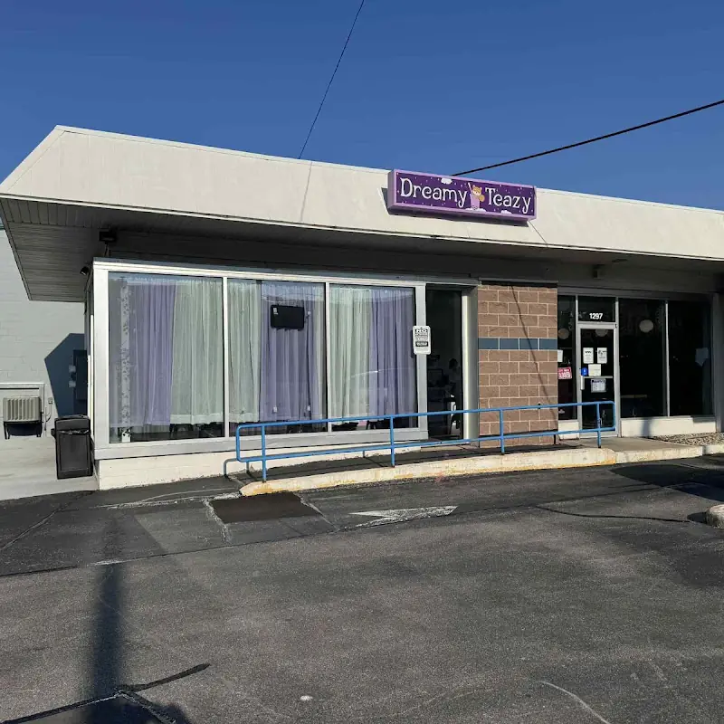Red Curry Noodle Soup (Khaub Poob)