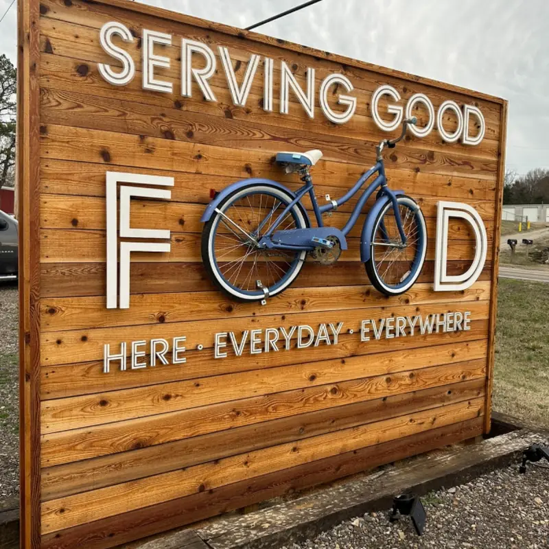 10 Eats On The Spur