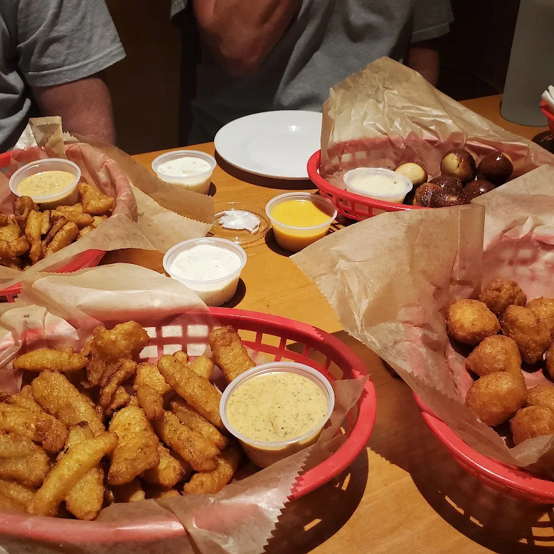 Water's Edge Sports Grill