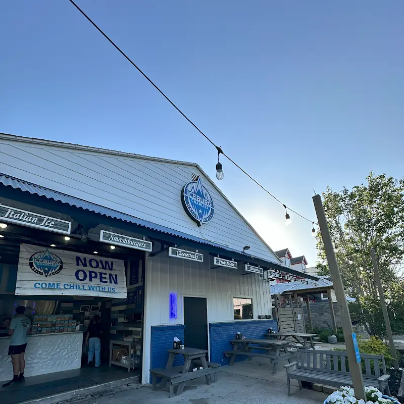 Iceburg Charlies Grill & Chill