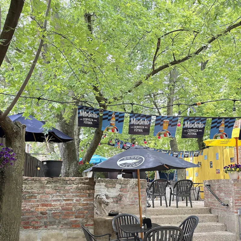 Moody's Pub