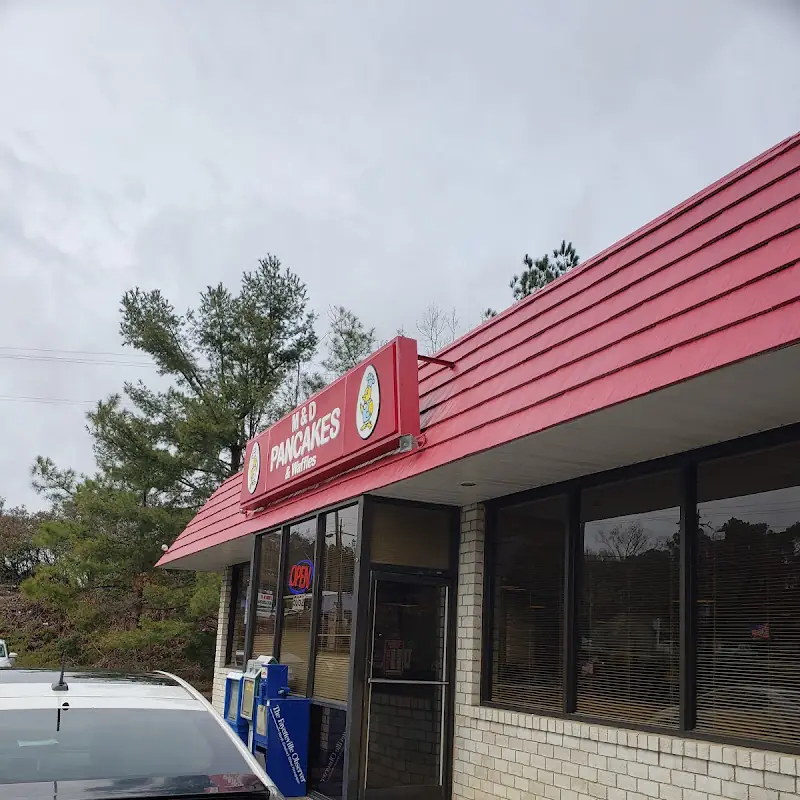 M & D's Pancakes & Waffles