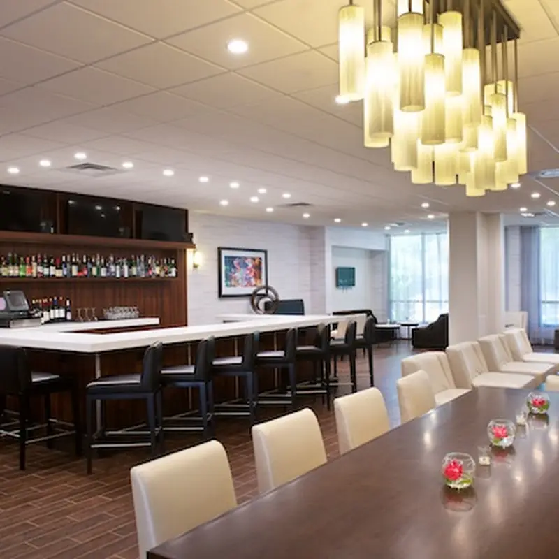 Ganders Restaurant & Lounge