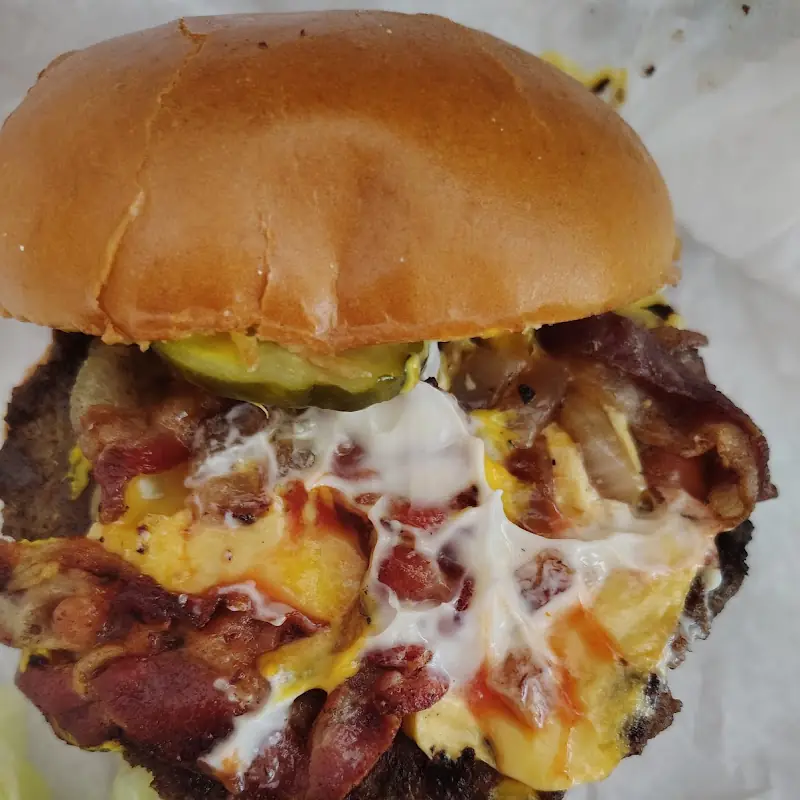 Vic's Burgers, Cheesesteaks & fries