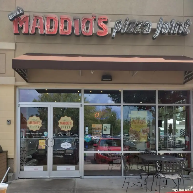 Uncle Maddio's Pizza - Mahan