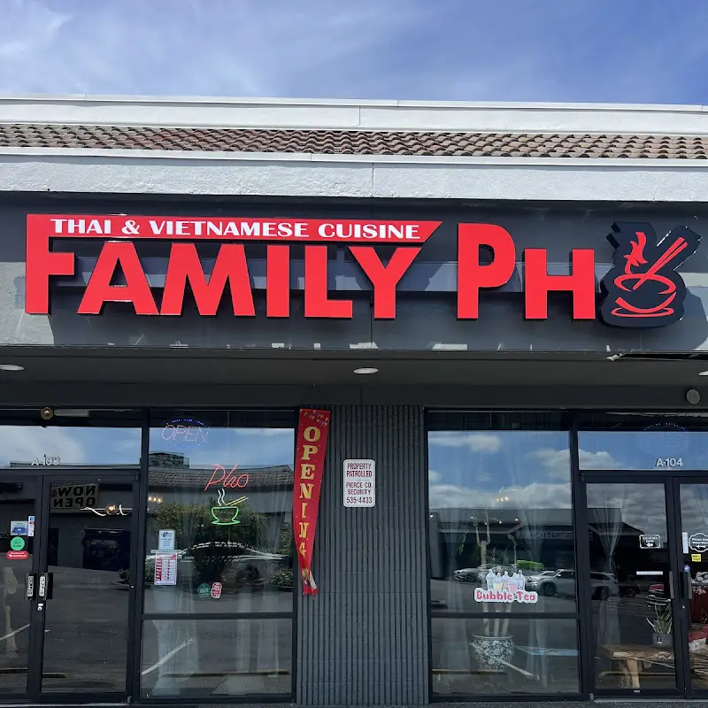 Family Pho