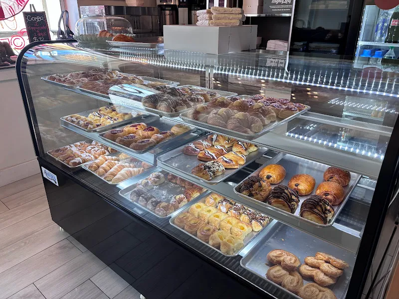 Stella’s Bakery