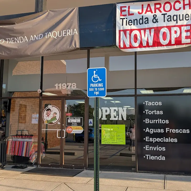 El Jarocho Tienda and Taqueria