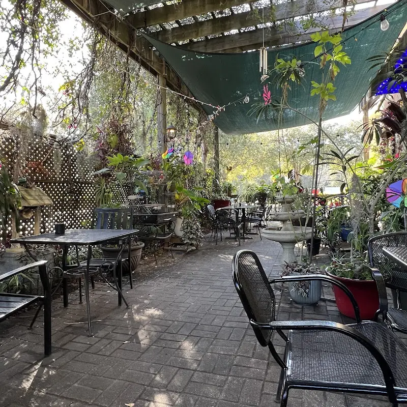 OPS Pizza Kitchen & Café
