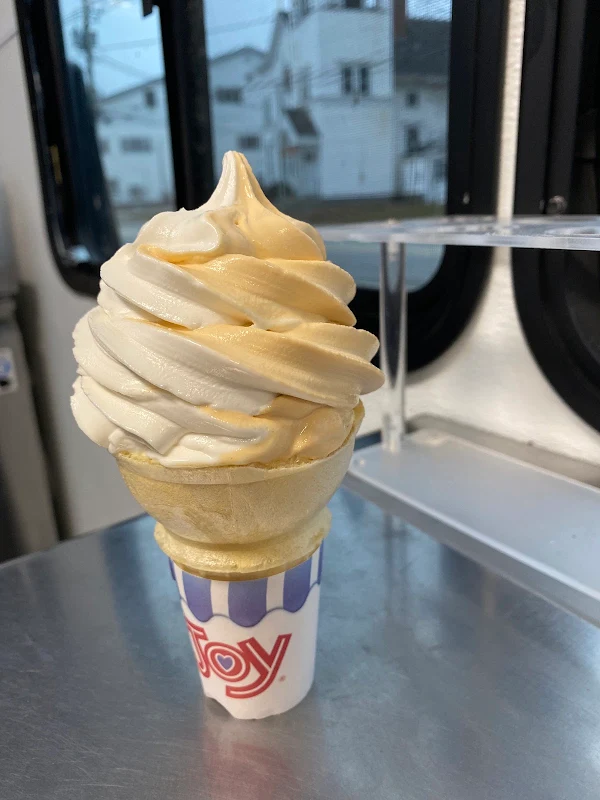 Zipper’s Soft Serve Ice Cream