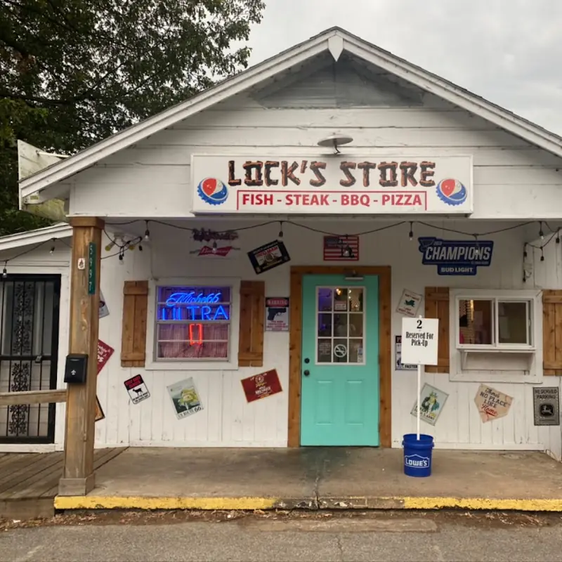 Lock's Store / Macye’s Grill