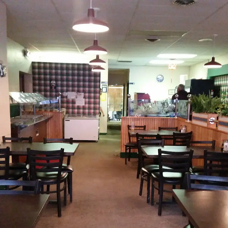 Dragon Palace (Dining in and Take out)