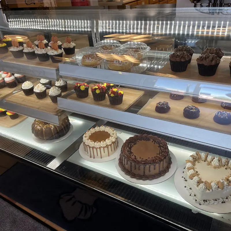 Sweet Joy's Cakes and Desserts