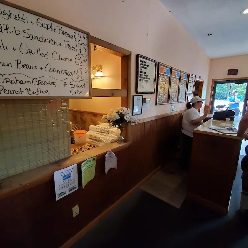 Lora's Family Restaurant