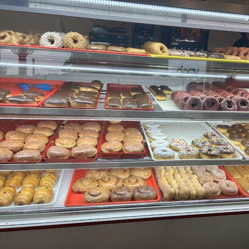 Yvonne’s Donuts & Deli