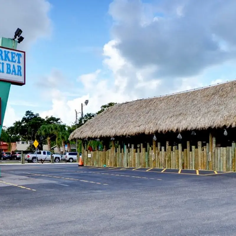 Walt's Fish Market Restaurant