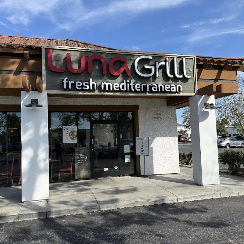 Luna Grill Ventura