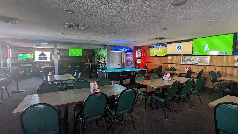 Woody's BullPen Bar & Grille