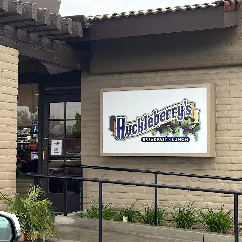 Huckleberry's Breakfast & Lunch