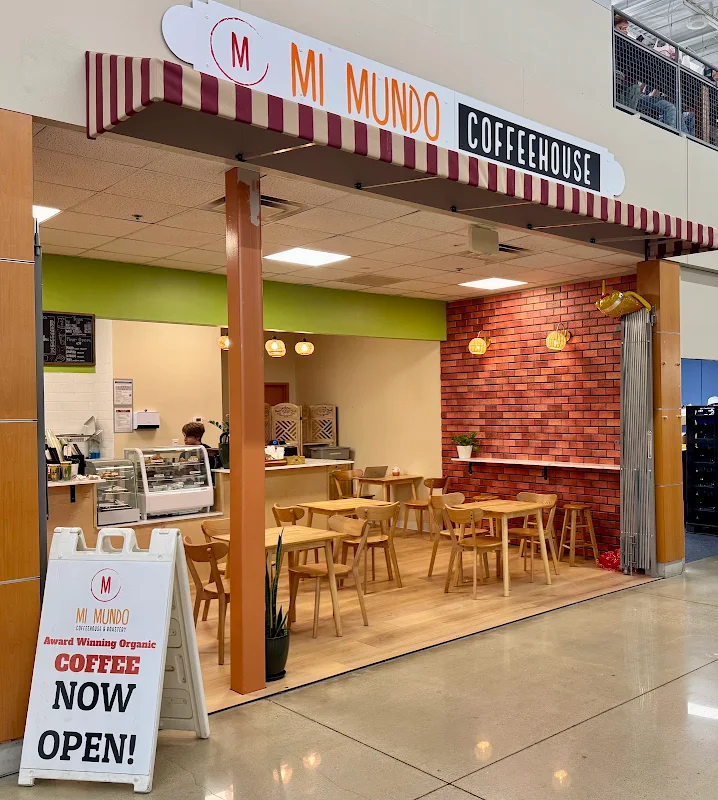 Mi Mundo Coffeehouse & Roastery - Inside HEB
